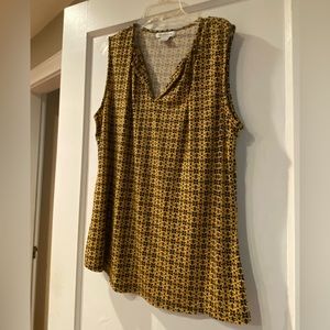 Sleeveless top size XL, super cute and comfortable